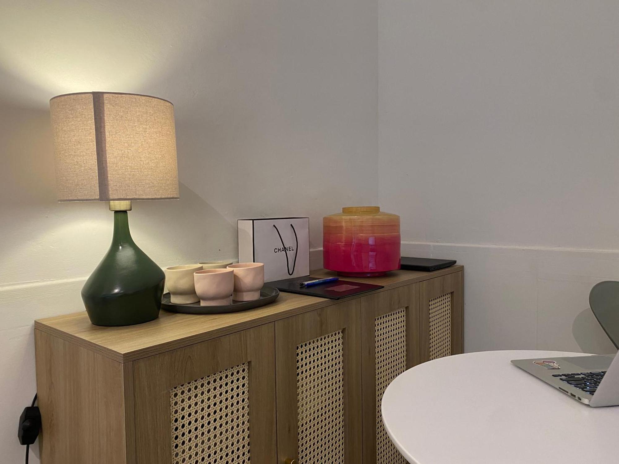 The Urban Westlake Apartment Hanoi Esterno foto